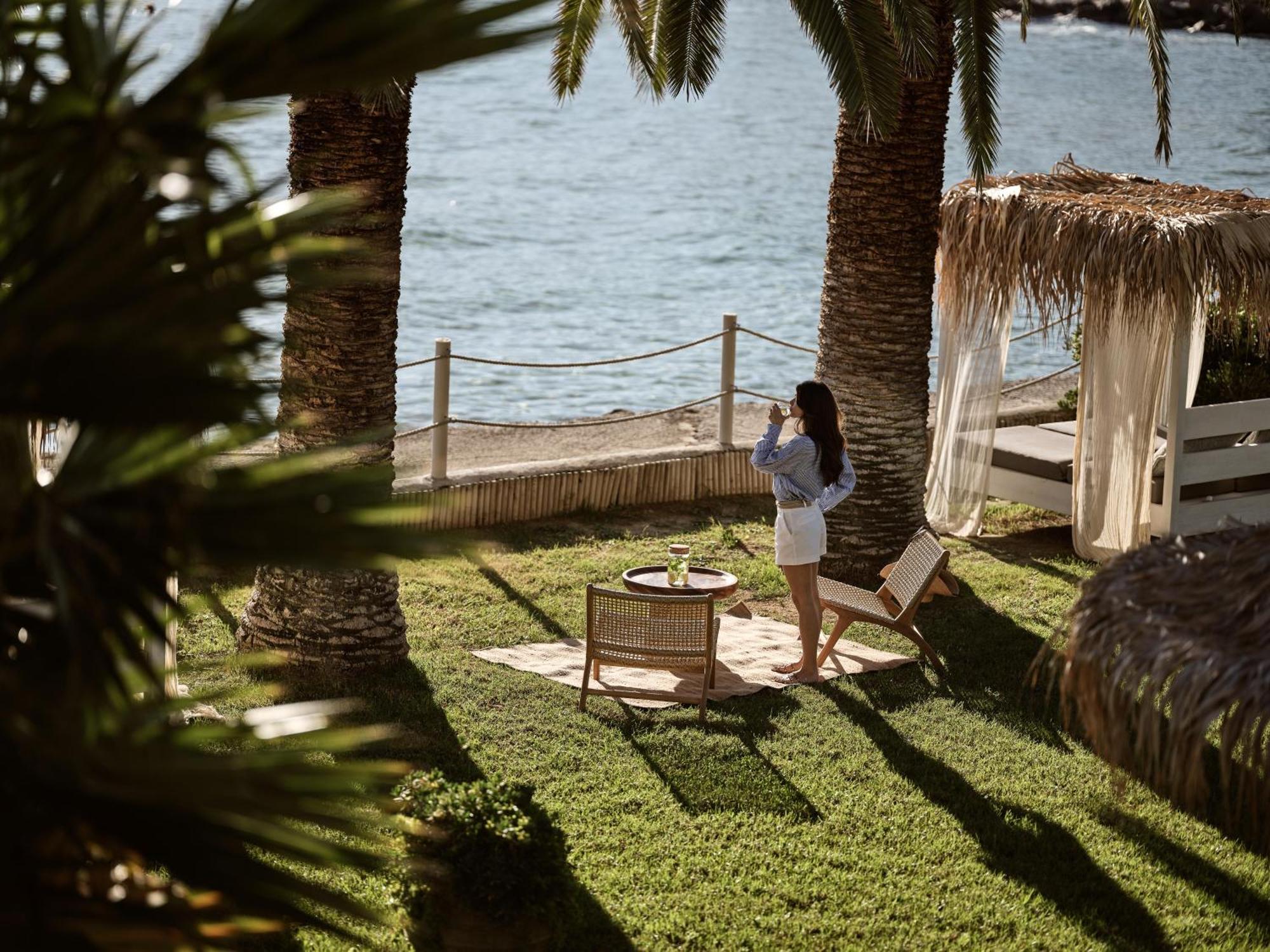 Calypso Villas Amoudi Exterior photo