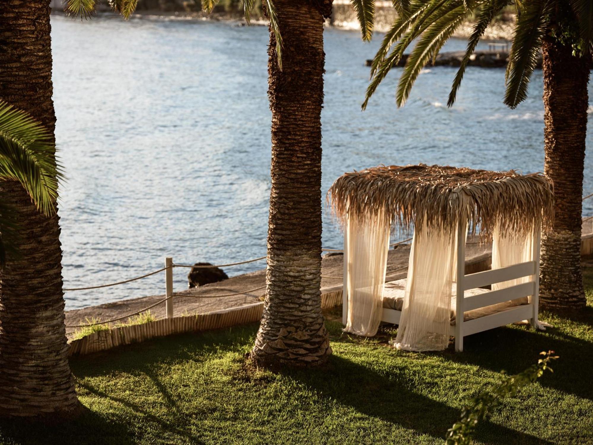 Calypso Villas Amoudi Exterior photo
