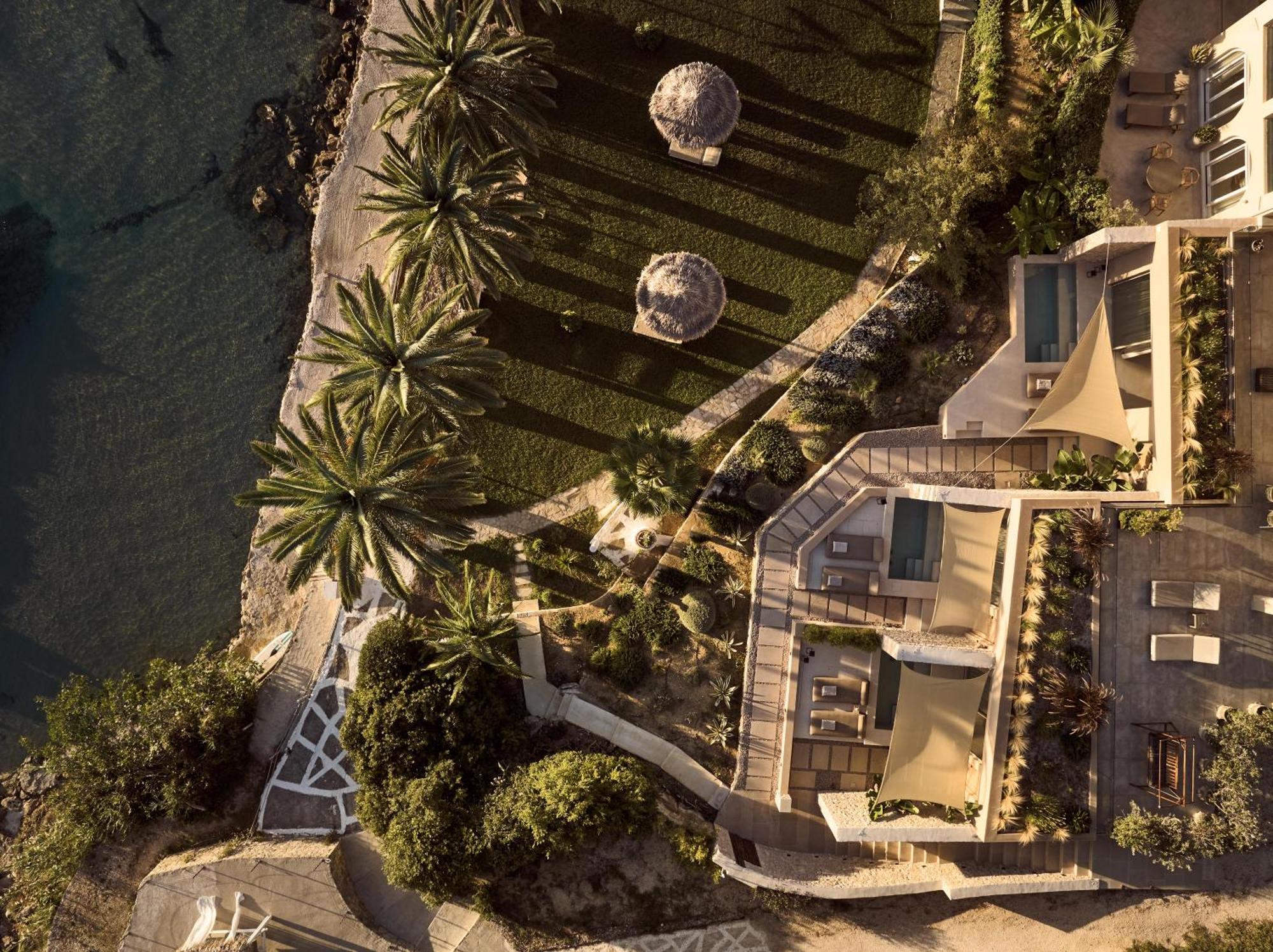 Calypso Villas Amoudi Exterior photo